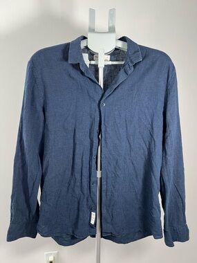 Casual Long-Sleeve Button-Down Shirt in Navy Blue